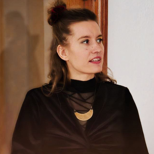 Kiku Roth (she/they)